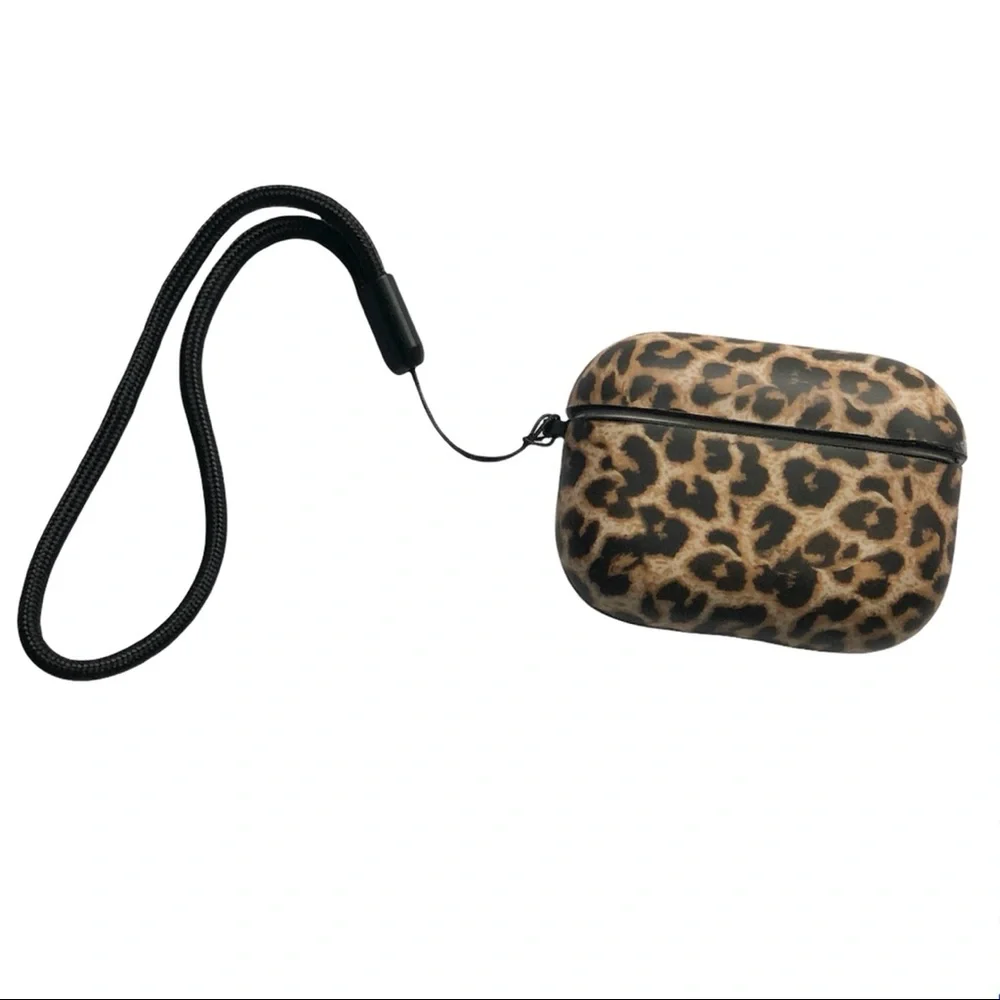 Leopard Print AirPod PRO Case Brown Black Spots Plastic NEW - Picture 2 of 9